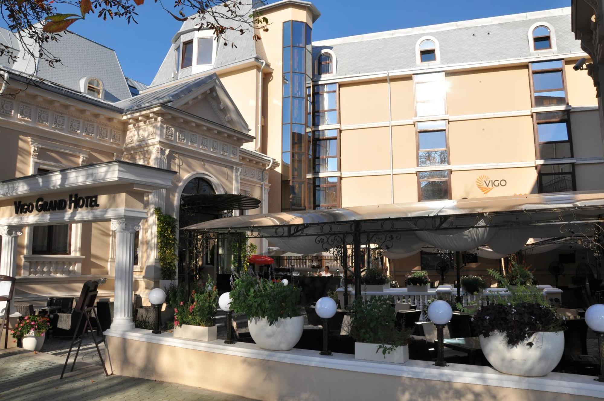 Vigo Grand Hotel Πλοέστι Εξωτερικό φωτογραφία