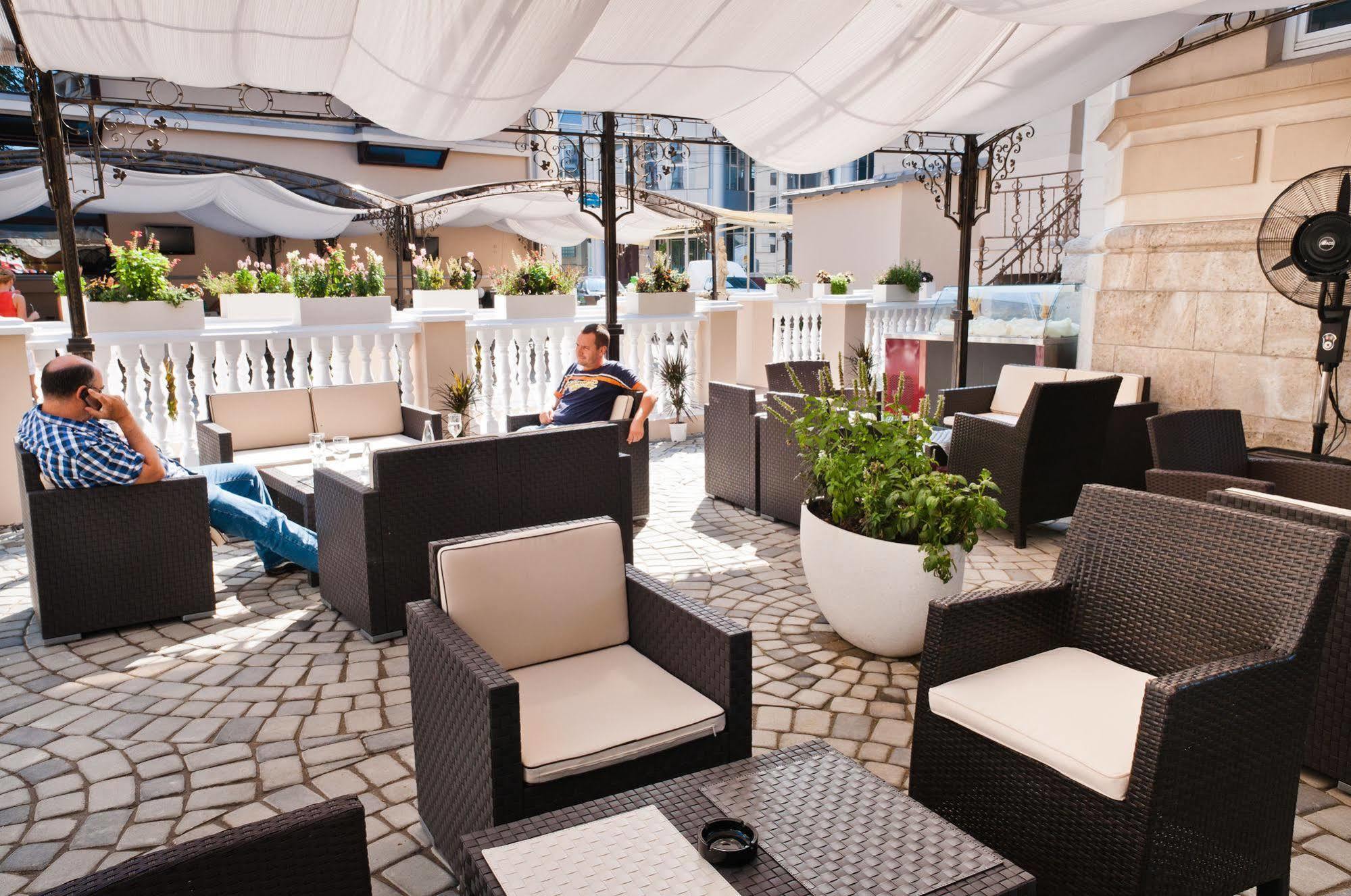 Vigo Grand Hotel Πλοέστι Εξωτερικό φωτογραφία